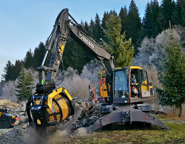 MB Crusher America Kicks Off 2026 at the AED Summit in Dallas