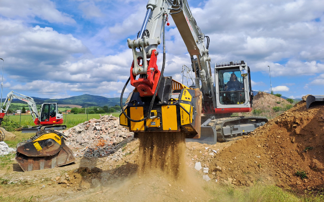 MB America will be showcasing: